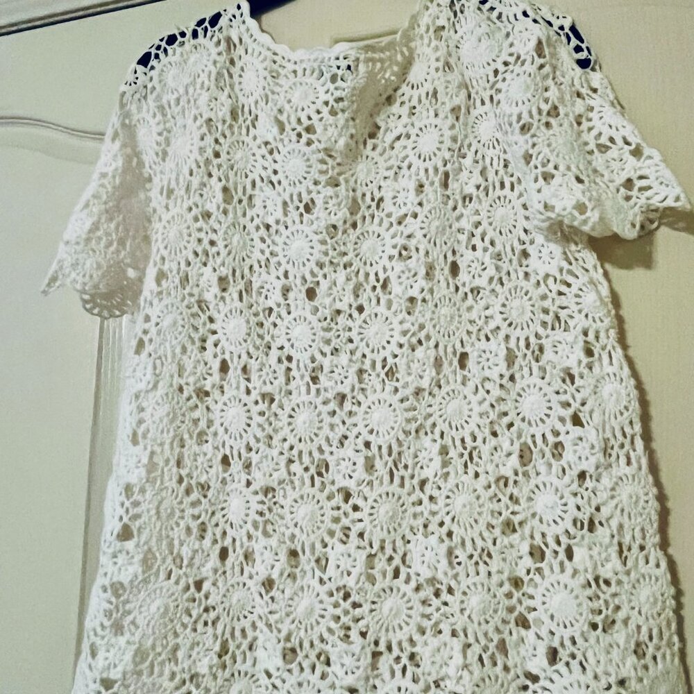 Joie Alizeh Knit Crochet scallop shirt White Top - Picture 7 of 7